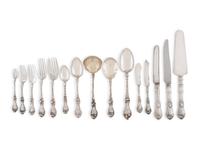 A Reed and Barton 'Le Cinq Fleurs' Silver Flatware Service