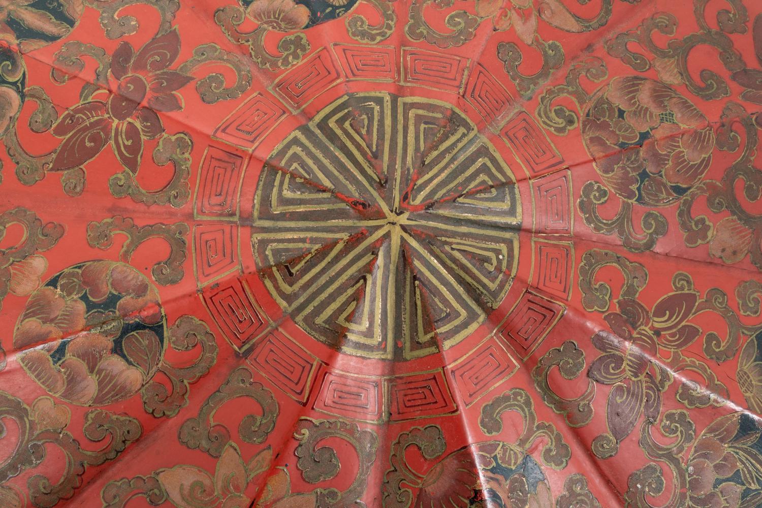 A Chinese Export Lacquer Sweetmeat Box