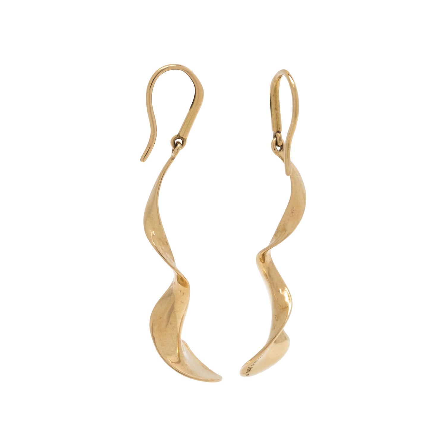 TIFFANY & CO, FRANK GEHRY, YELLOW GOLD 'ORCHID DROP' EARRINGS