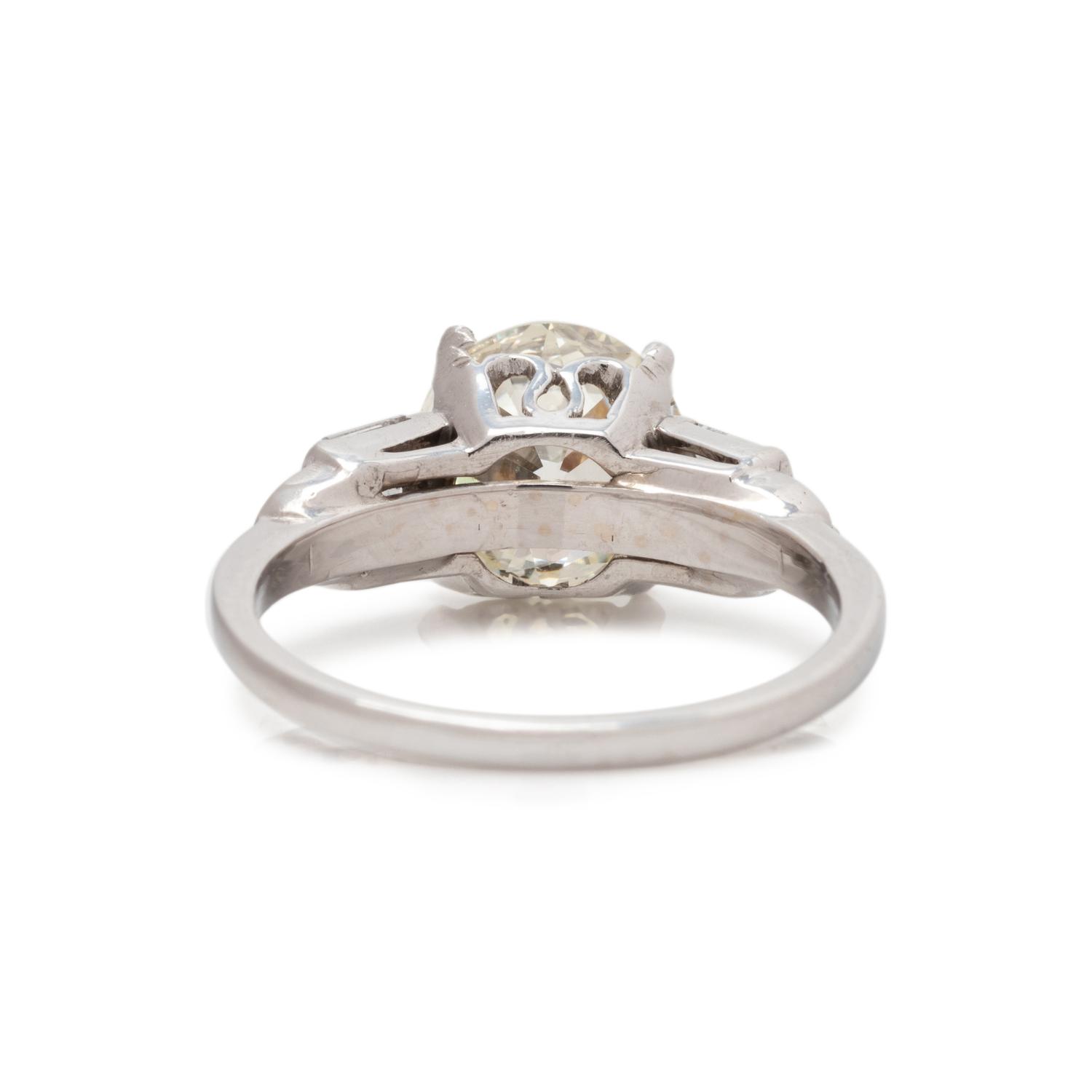 DIAMOND RING