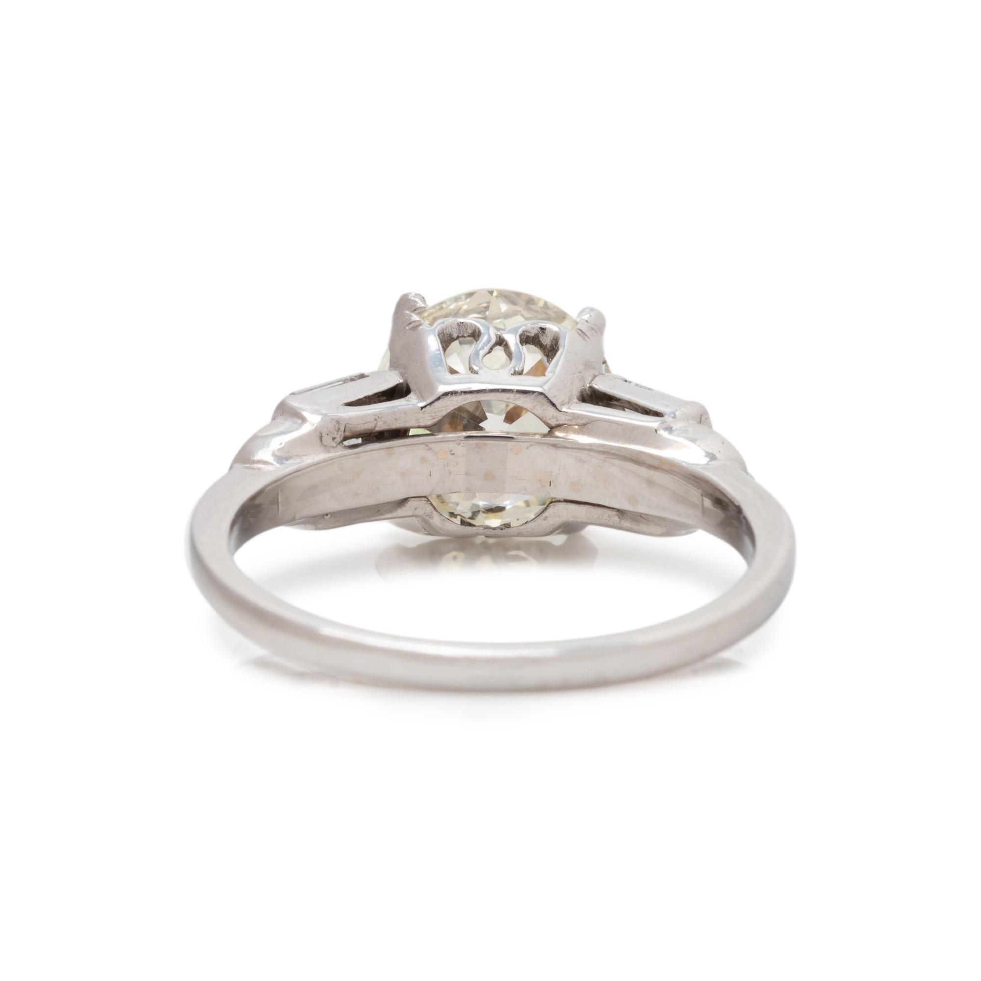 DIAMOND RING