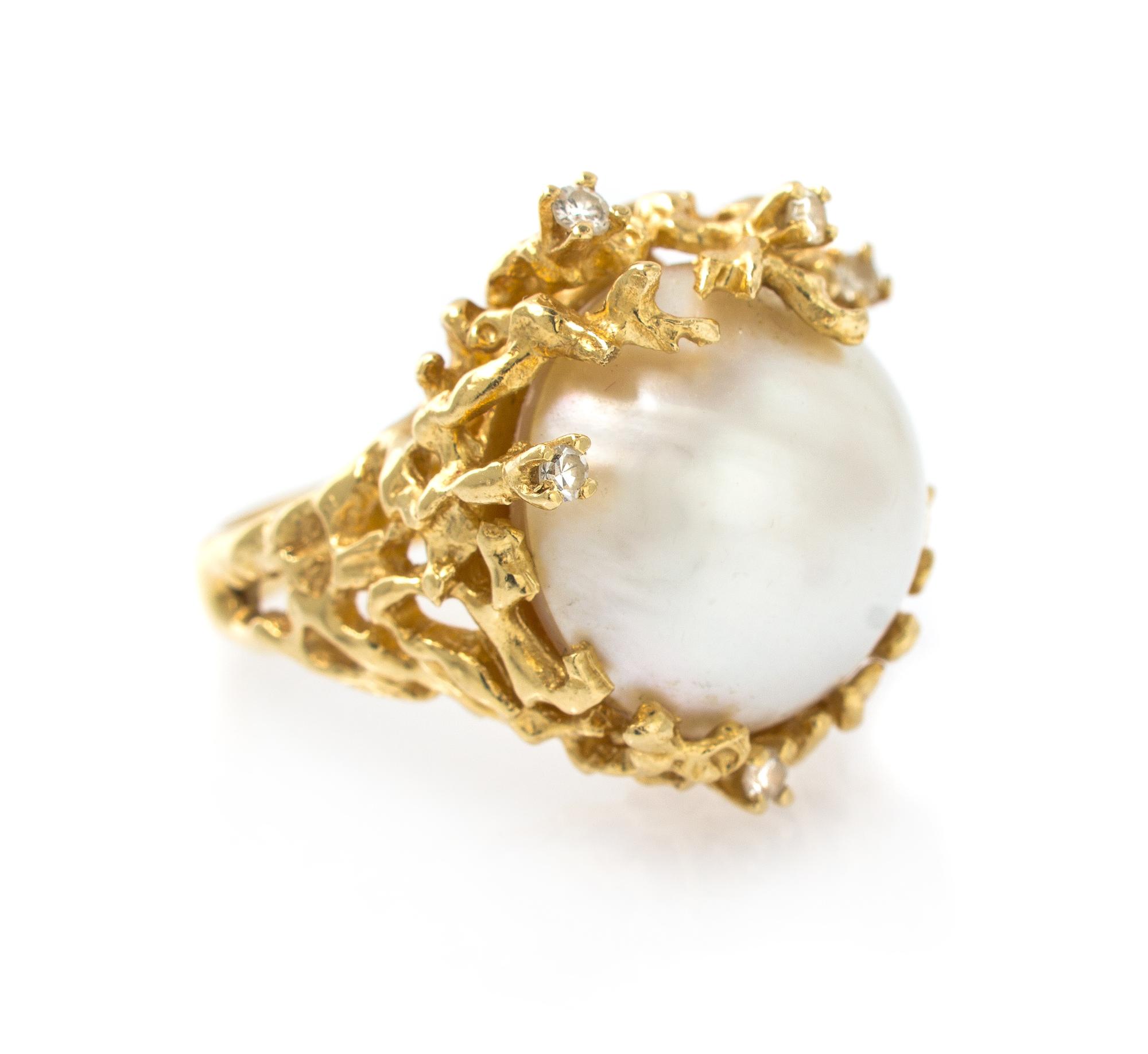 A 14 Karat Yellow Gold Mabe Pearl and Diamond Ring, 8.90 dwts.
