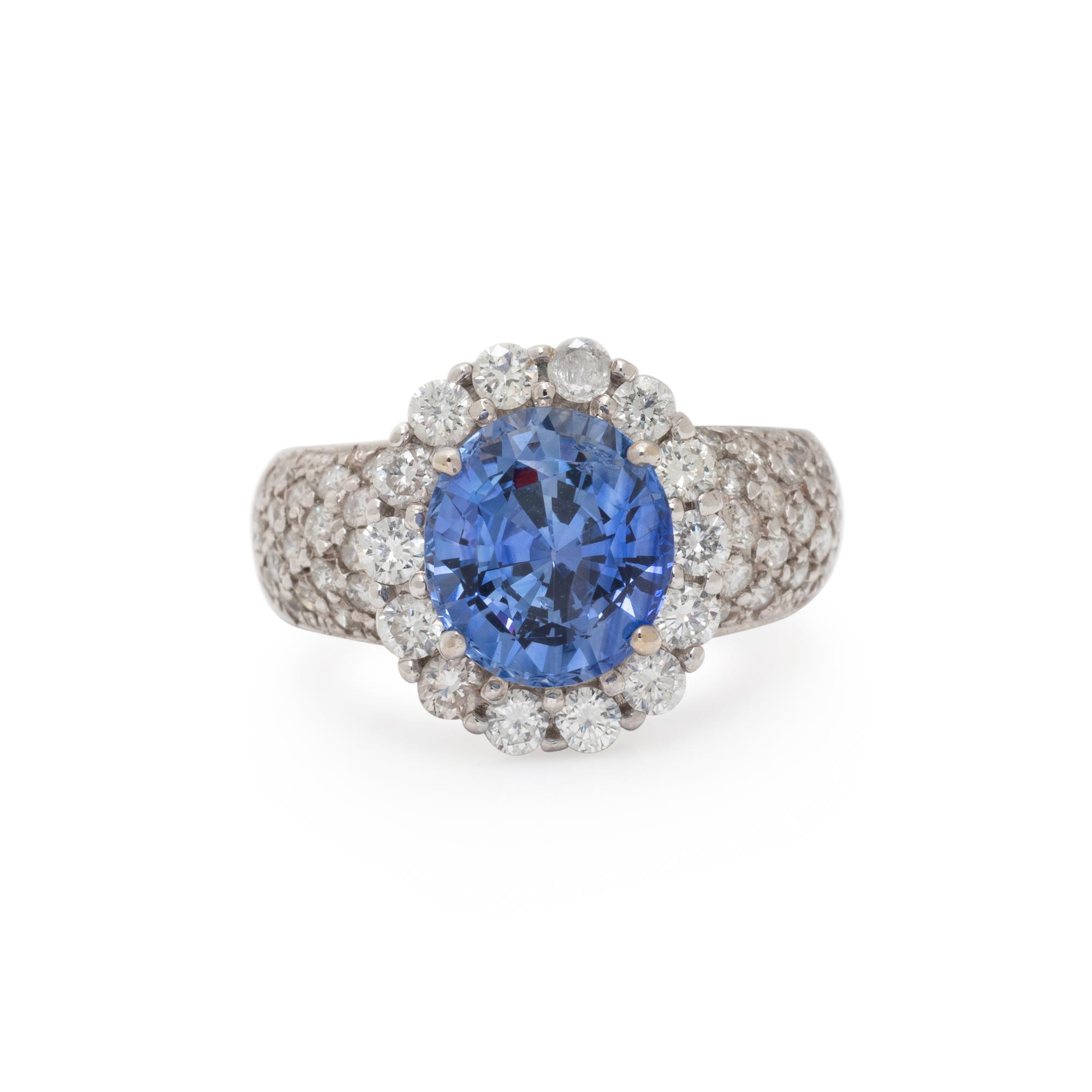 SAPPHIRE AND DIAMOND RING