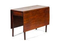 An American Mahogany Drop Leaf Table — 19TH CENTURY