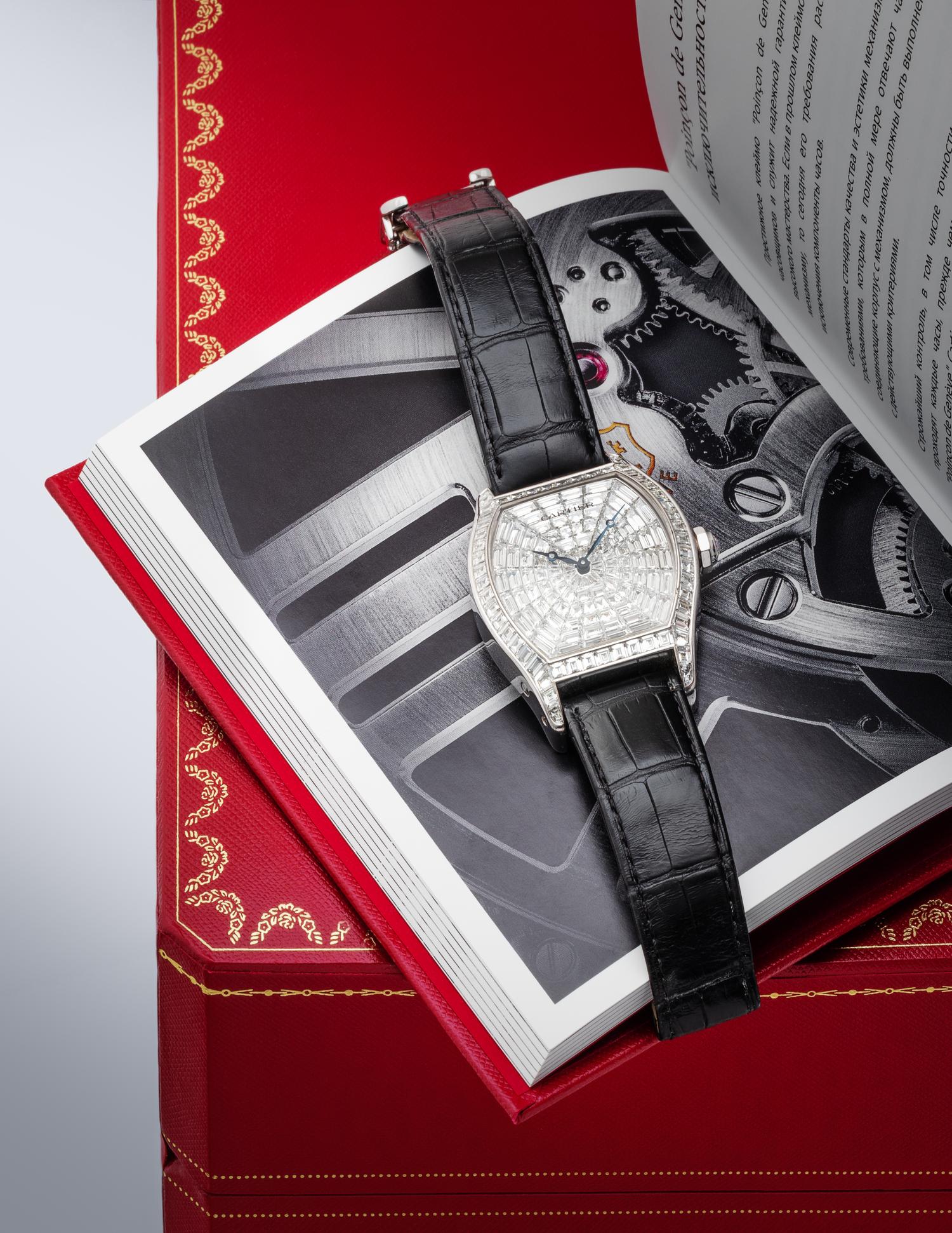 CARTIER, 18K WHITE GOLD AND DIAMOND REF. HP100502 'TORTUE XL' WRISTWATCH