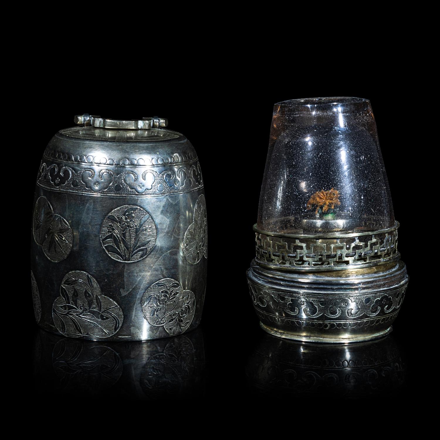 Two Chinese Opium Pipes and One Silver Opium Lamp, Late Qing-Republic Period 晚清-民國 烟槍、煙燈兩套