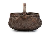 A Stained Splint Buttocks Basket