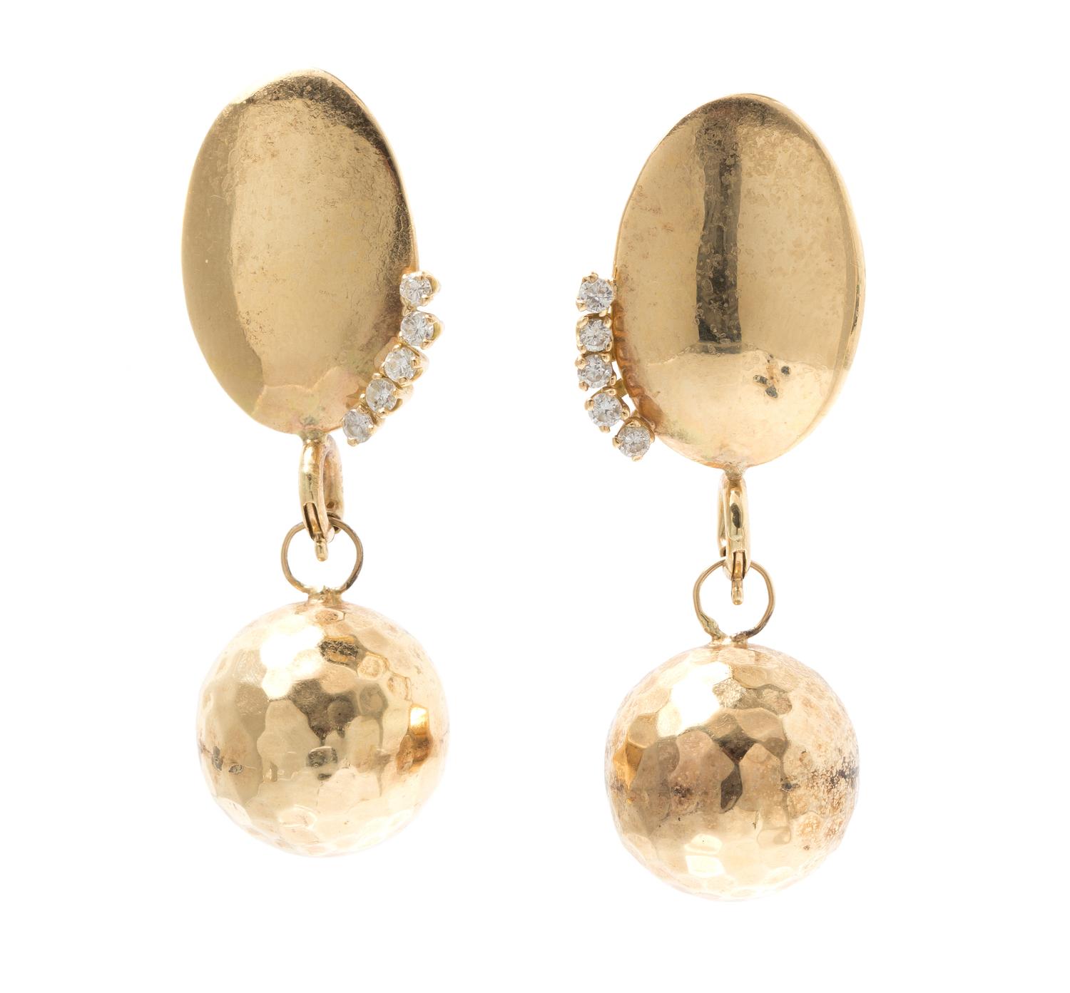 A Collection of Yellow Gold, Diamond, Onyx and Cultured Pearl Interchangeable Pendant Earclips, 22.30 dwts.