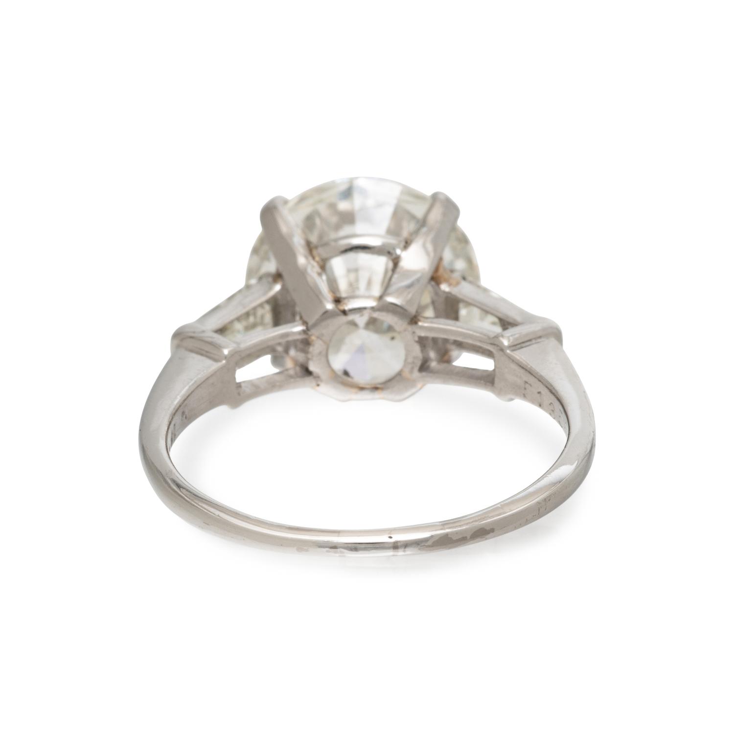 DIAMOND RING