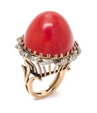 A Fine Yellow Gold, Coral and Diamond Bombe Ring, 13.60 dwts.
