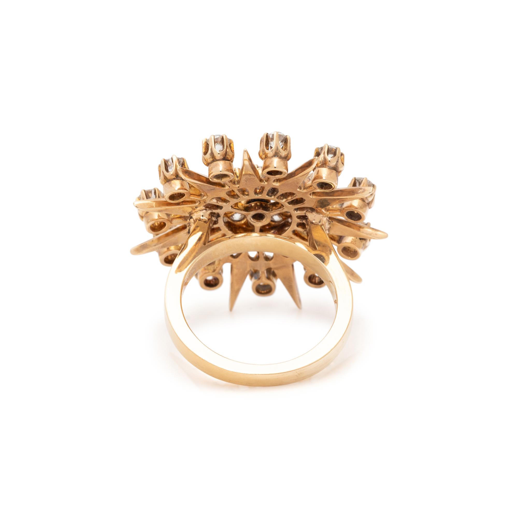 YELLOW GOLD AND DIAMOND STARBURST RING