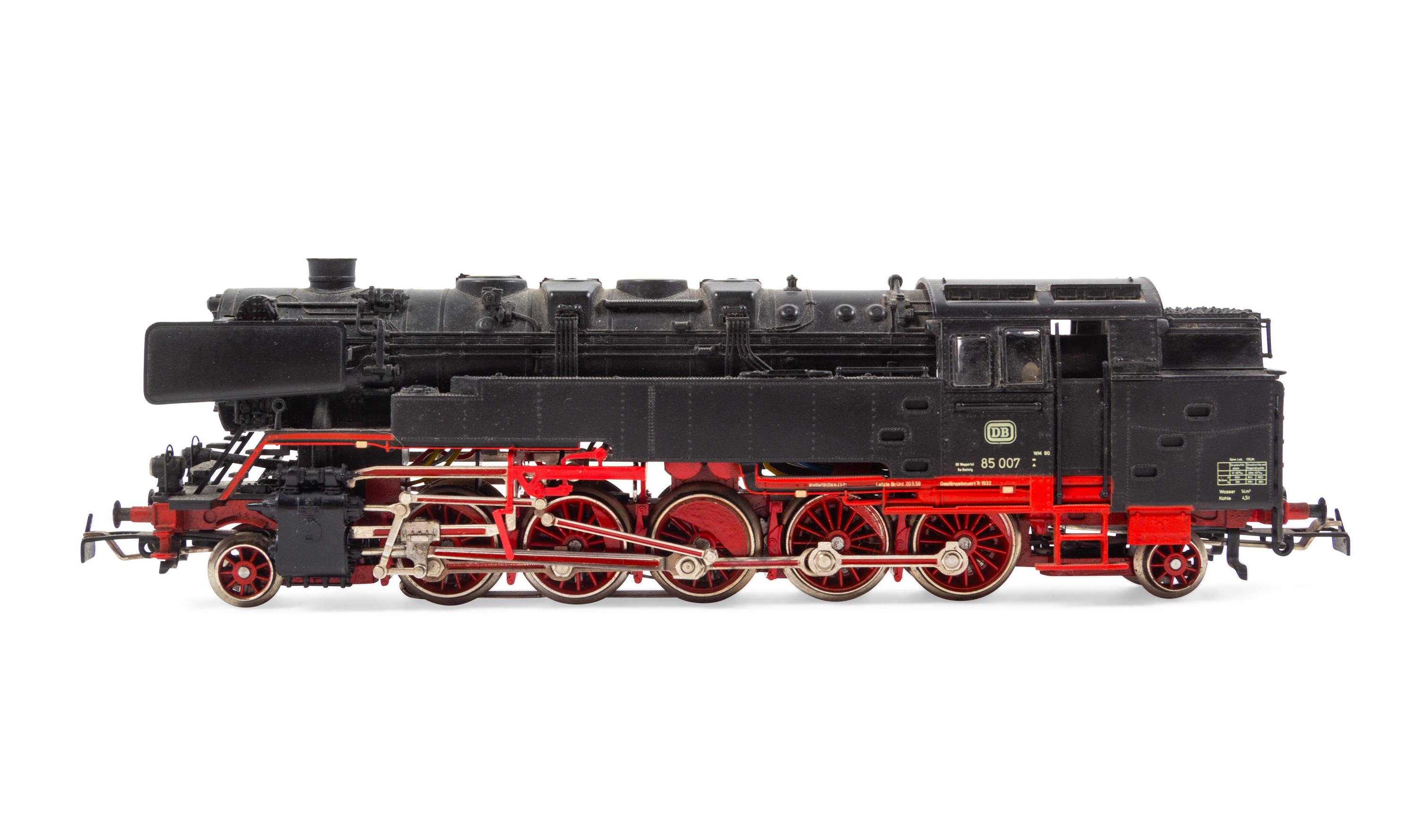 A Marklin Painted Metal HO-Gauge DB 4 -6-2 Locomotive and Tender