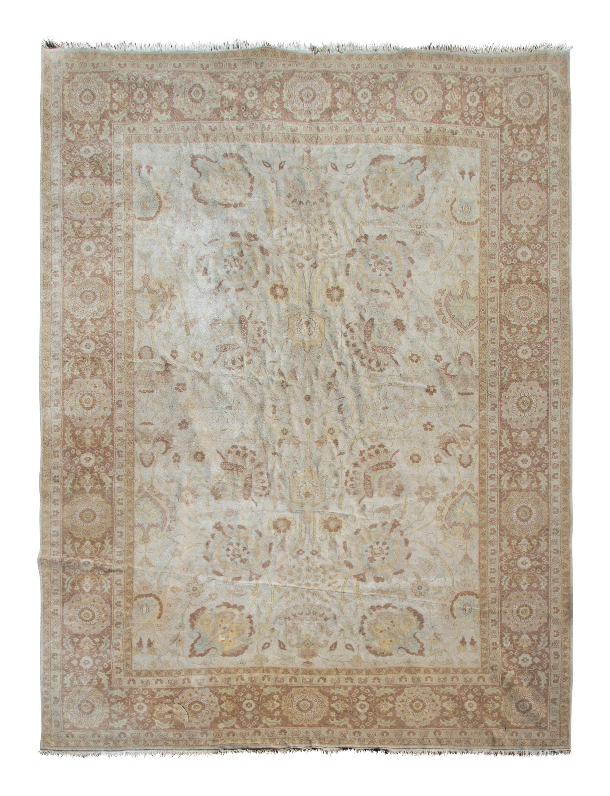 An Oushak Wool Room-Size Carpet — 20TH CENTURY