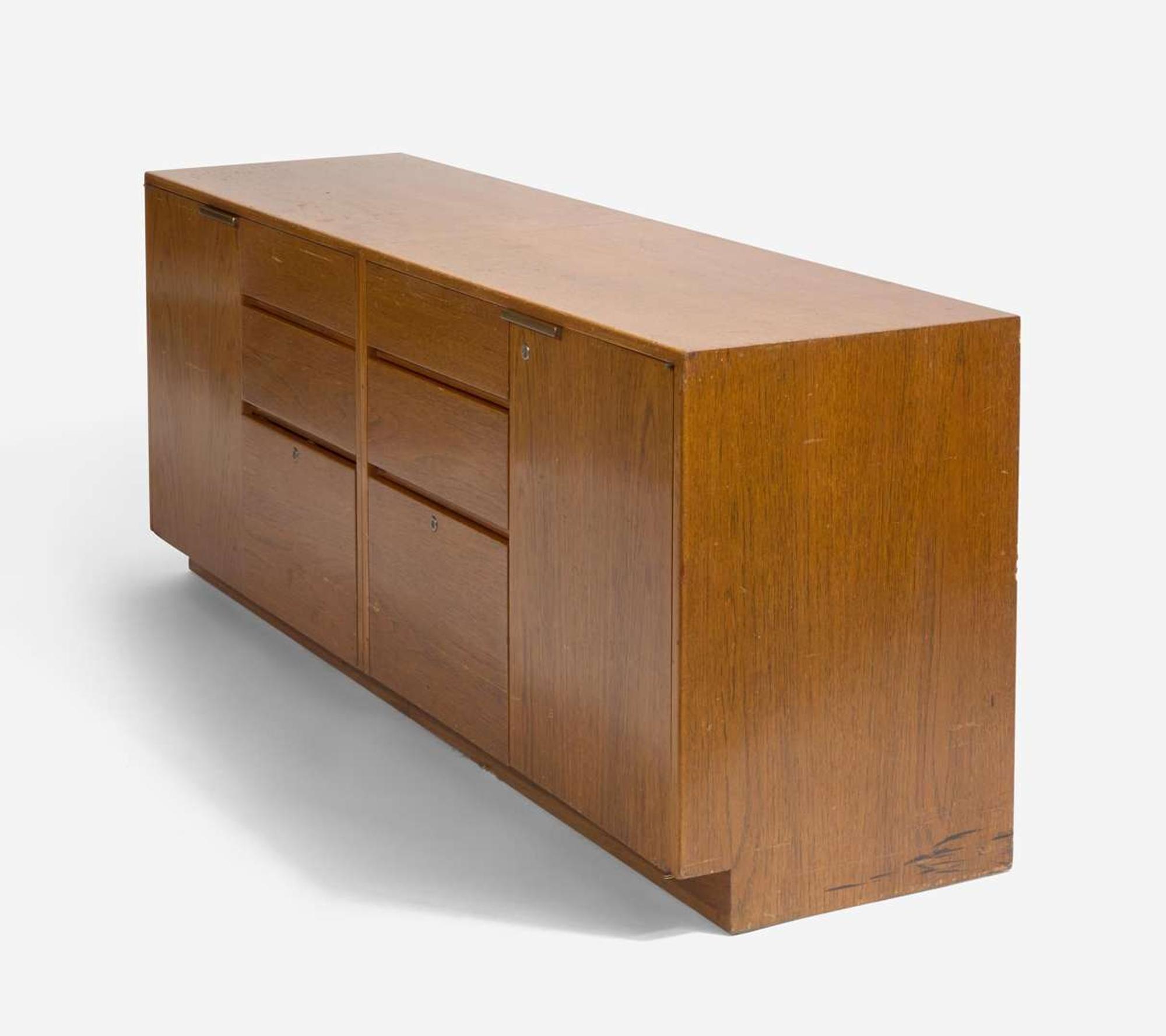 Vladimir Kagan (American, 1927-2016) Oak Credenza, USA, circa 1980