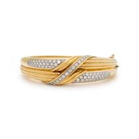 YELLOW GOLD AND DIAMOND BANGLE BRACELET