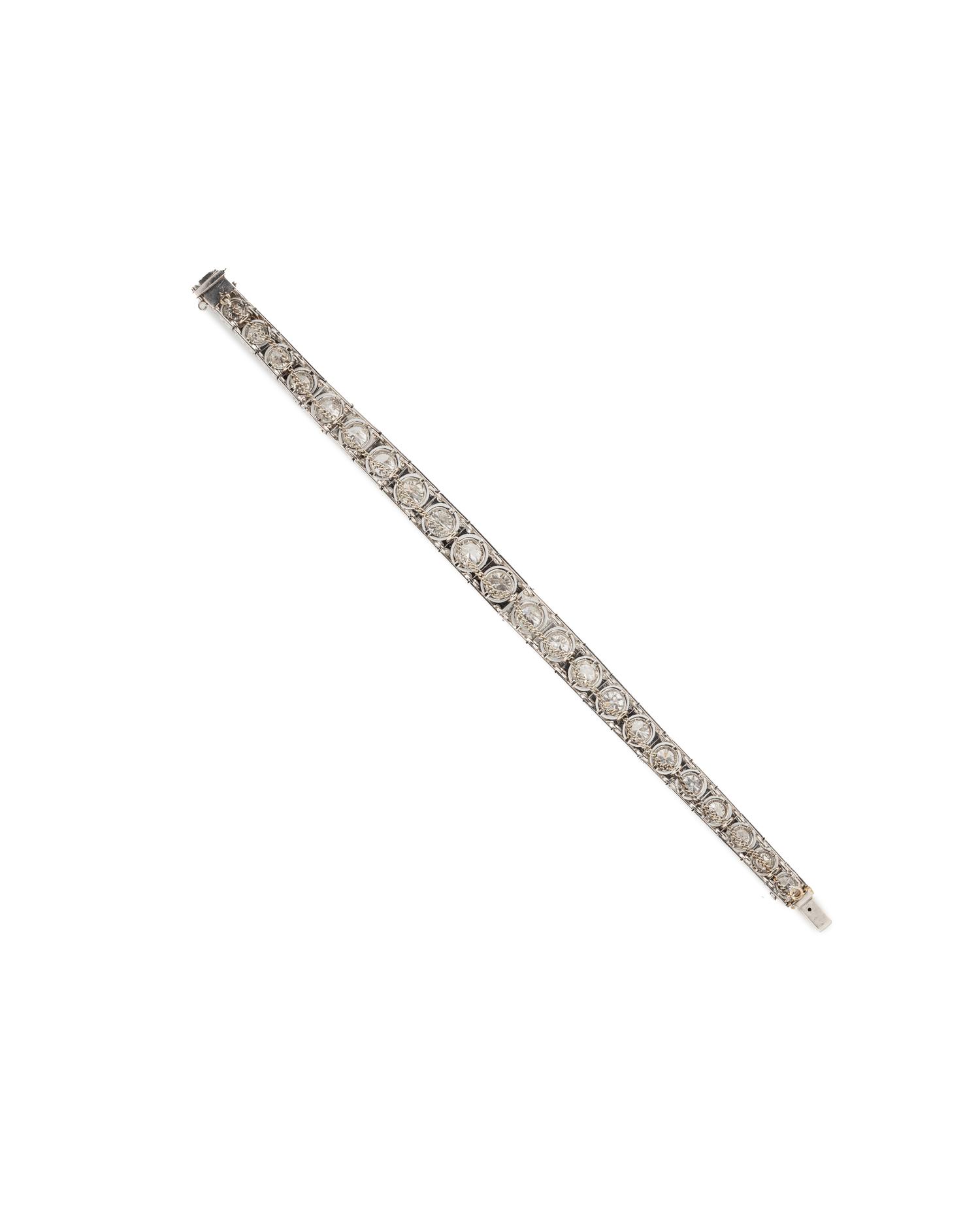 ART DECO, PLATINUM AND DIAMOND BRACELET