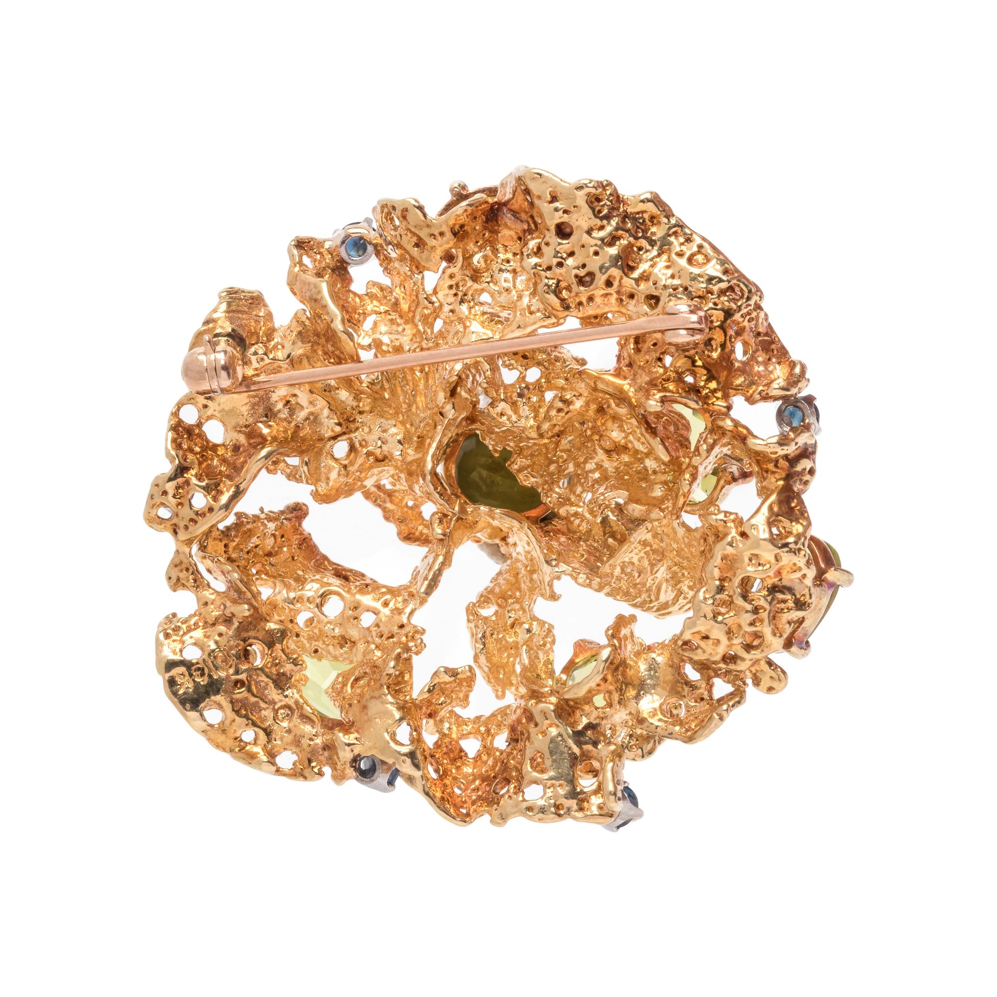 YELLOW GOLD, PERIDOT AND SAPPHIRE BROOCH