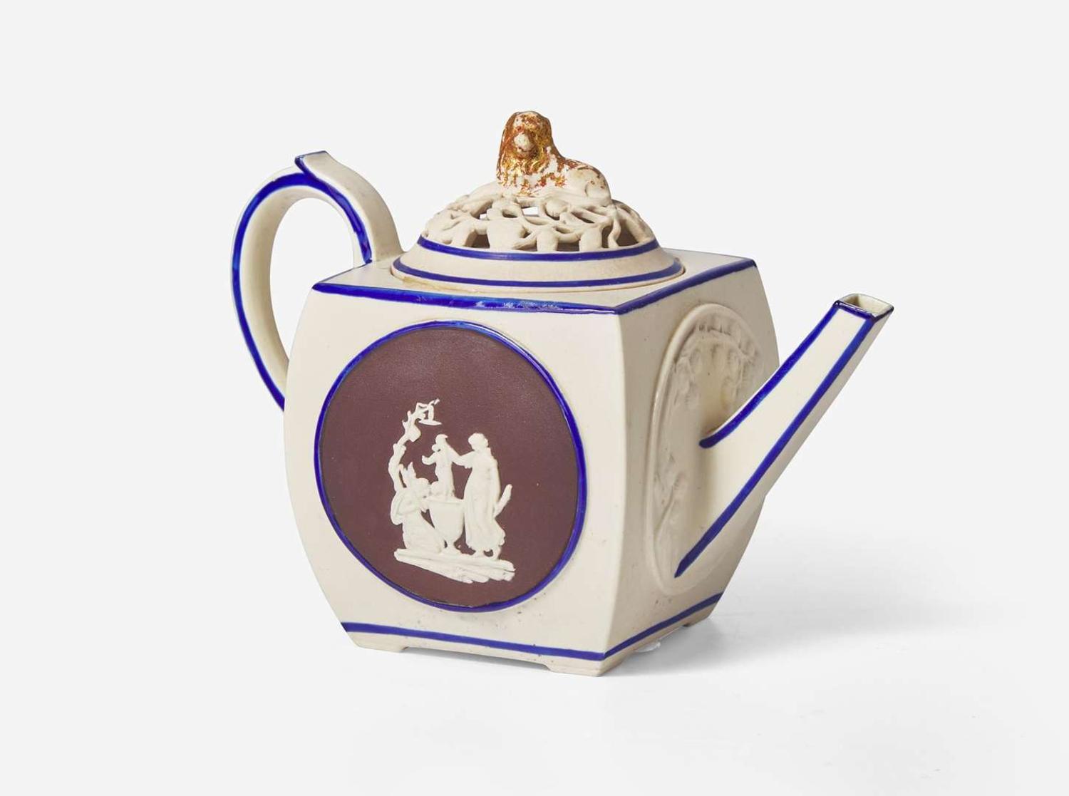 A Turner & Co. White Stoneware Teapot, UK, circa 1800