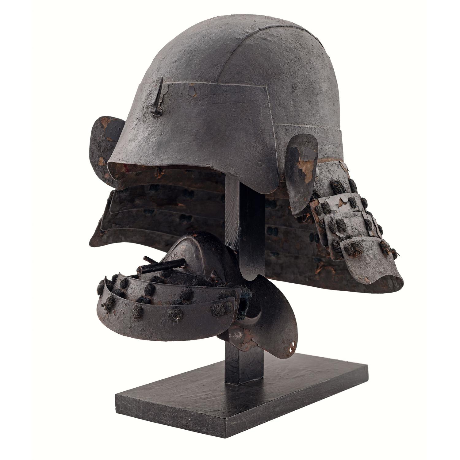 Edo-Period Japanese Hineno Kabuto with Contemporary Hanbo