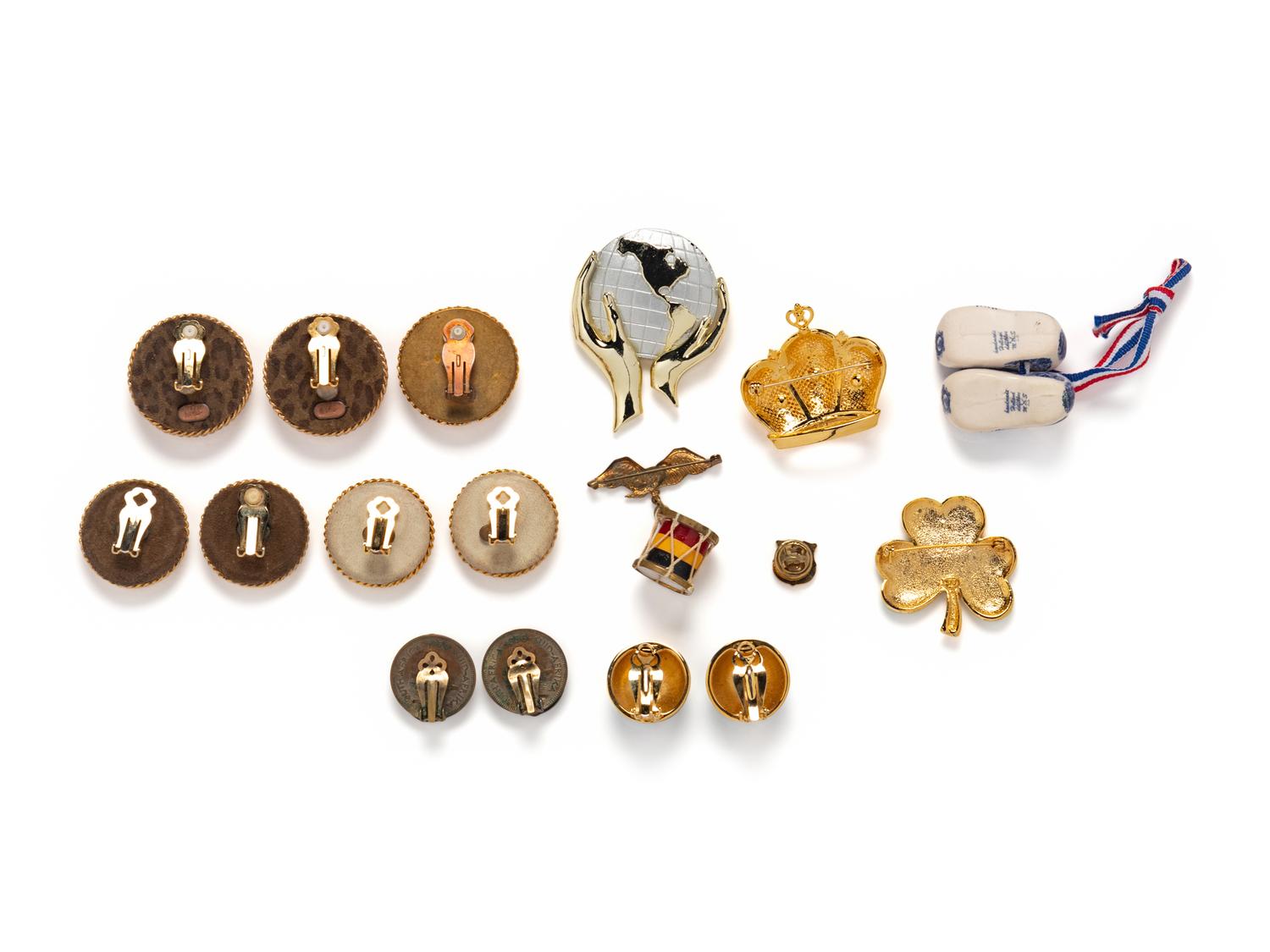 COLLECTION OF GLOBALLY INSPIRED AND SOUVENIR JEWELRY