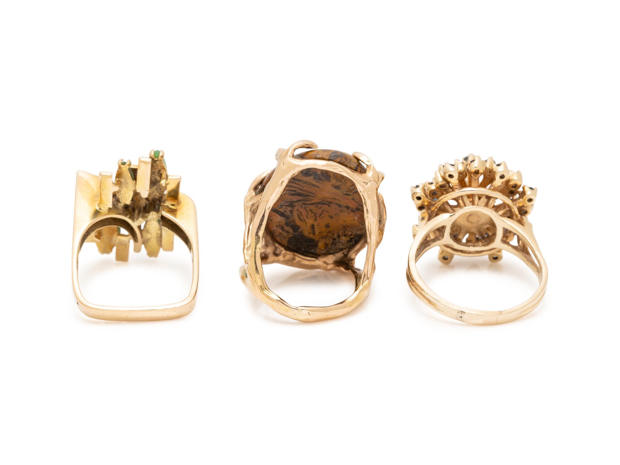 COLLECTION OF YELLOW GOLD RINGS