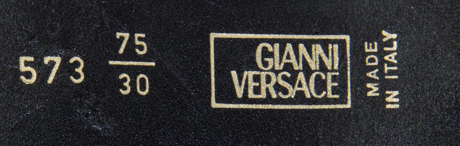 A Gianni Versace Pink Silk Belt, Size 75/30.