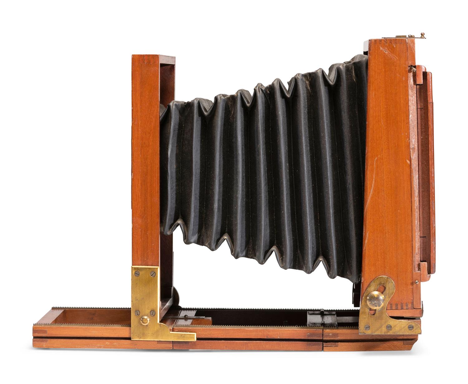[EARLY PHOTOGRAPHY]. Front focusing field camera. G. Gennert, New York, ca 1889.