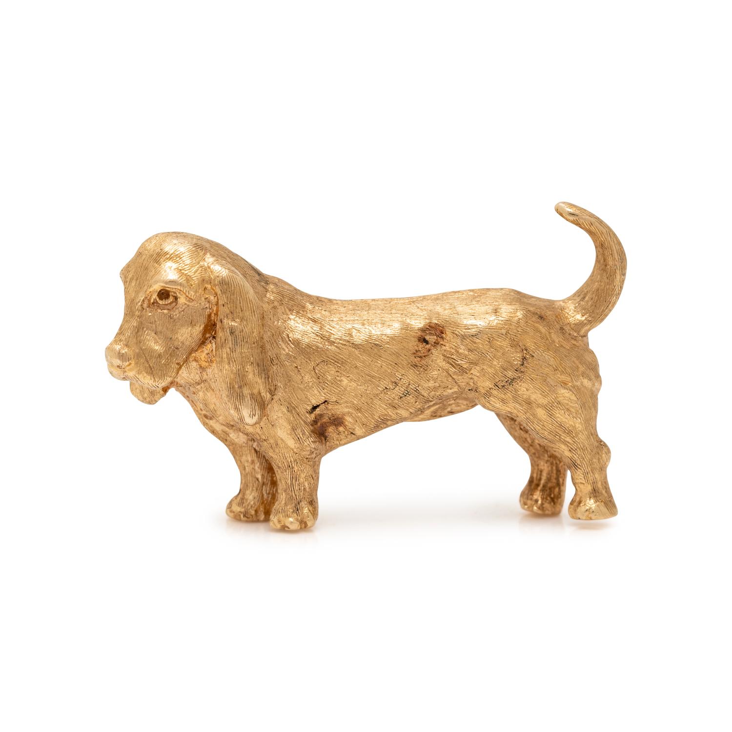 YELLOW GOLD BASSET HOUND BROOCH
