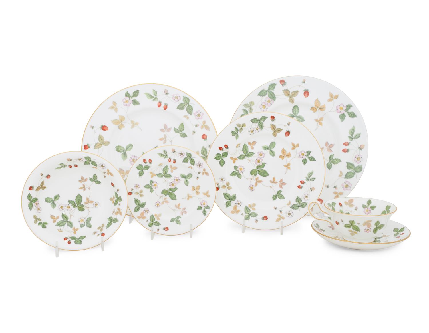 A Wedgwood Wild Strawberry Porcelain Dinner Service