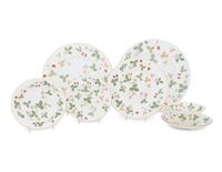 A Wedgwood Wild Strawberry Porcelain Dinner Service