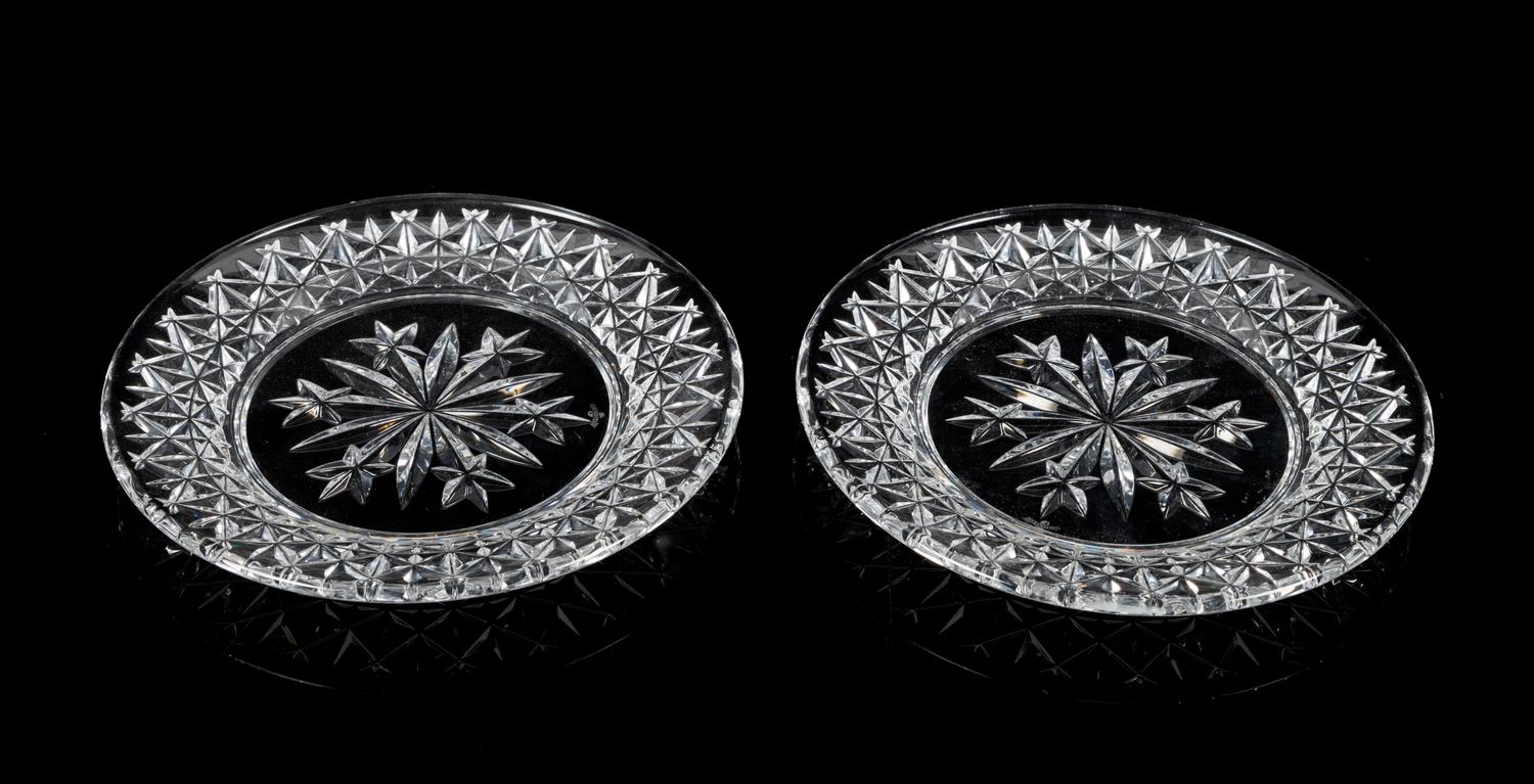 A Group of Twelve Glass Table Articles Diameter of largest 8 inches