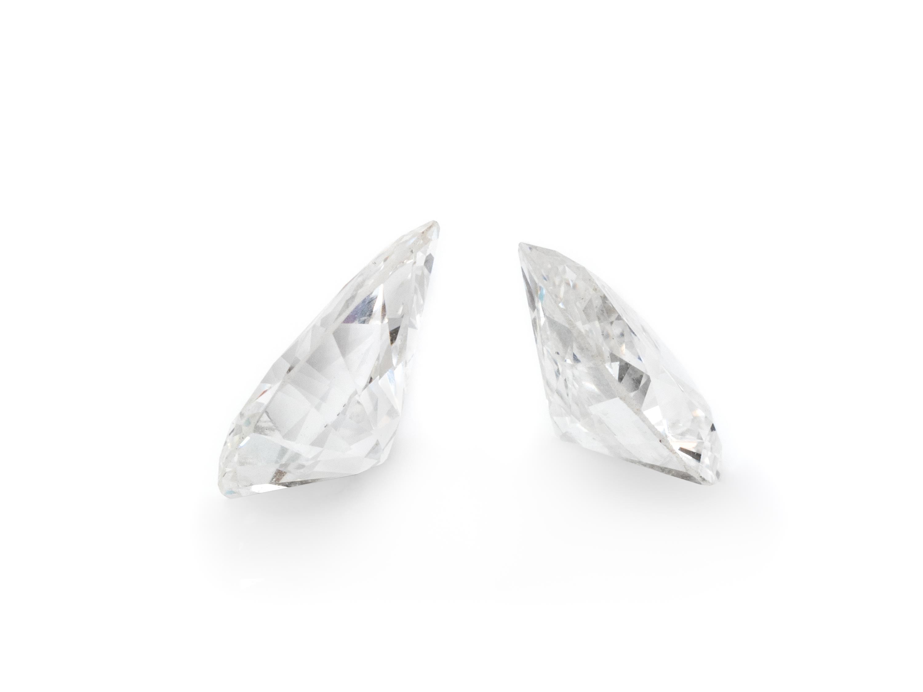 PAIR OF LOOSE PEAR SHAPED DIAMONDS