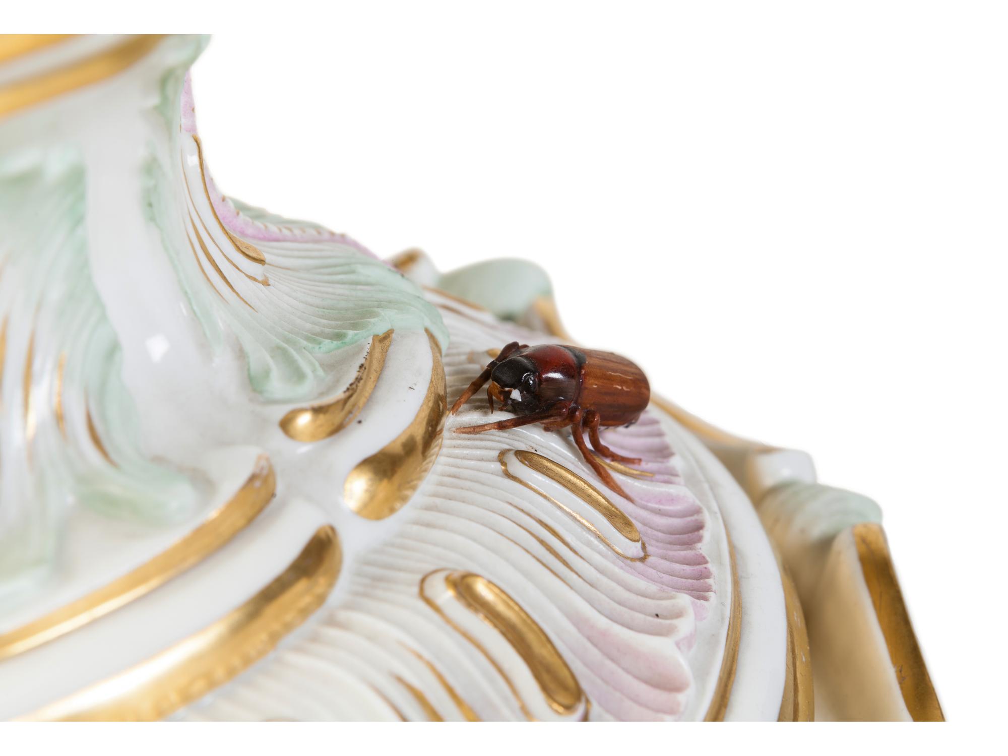 A Meissen Porcelain Potpourri Urn, Cover and Stand
