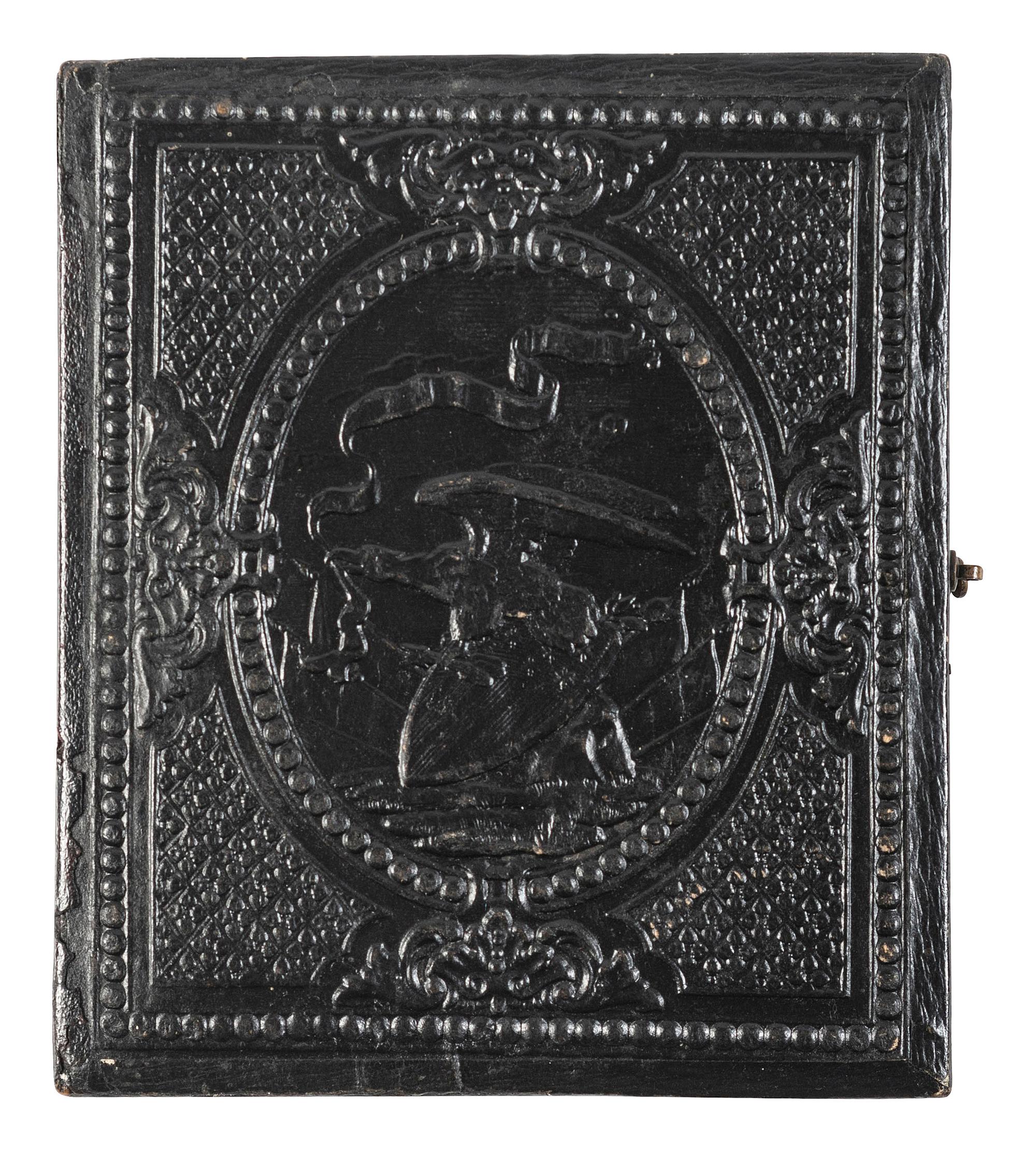 [CIVIL WAR]. Sixth plate tintype featuring a double-armed Union cavalryman.