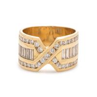 YELLOW GOLD AND DIAMOND RING