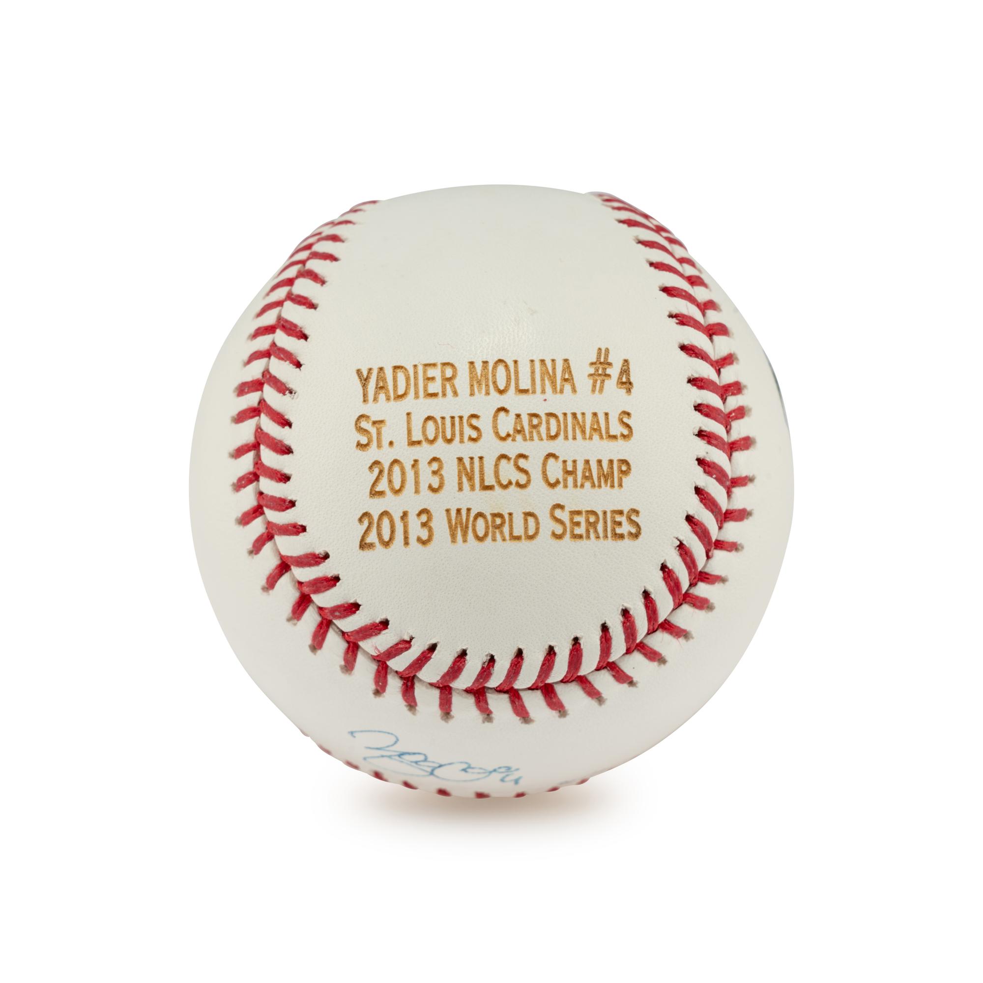 A Yadier Molina Single Signed Autograph Baseball (Steiner Hologram)