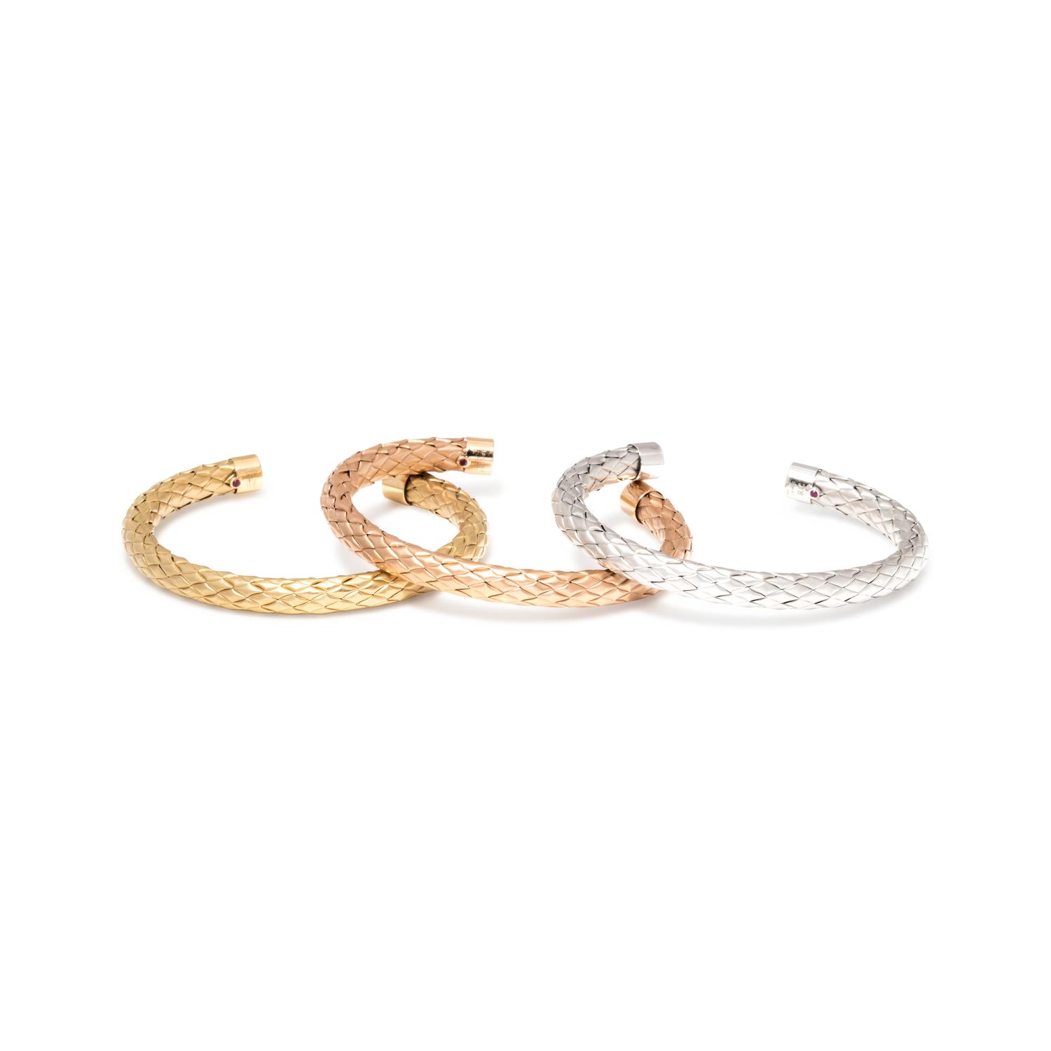 ROBERTO COIN, GOLD CUFF BRACELET SET