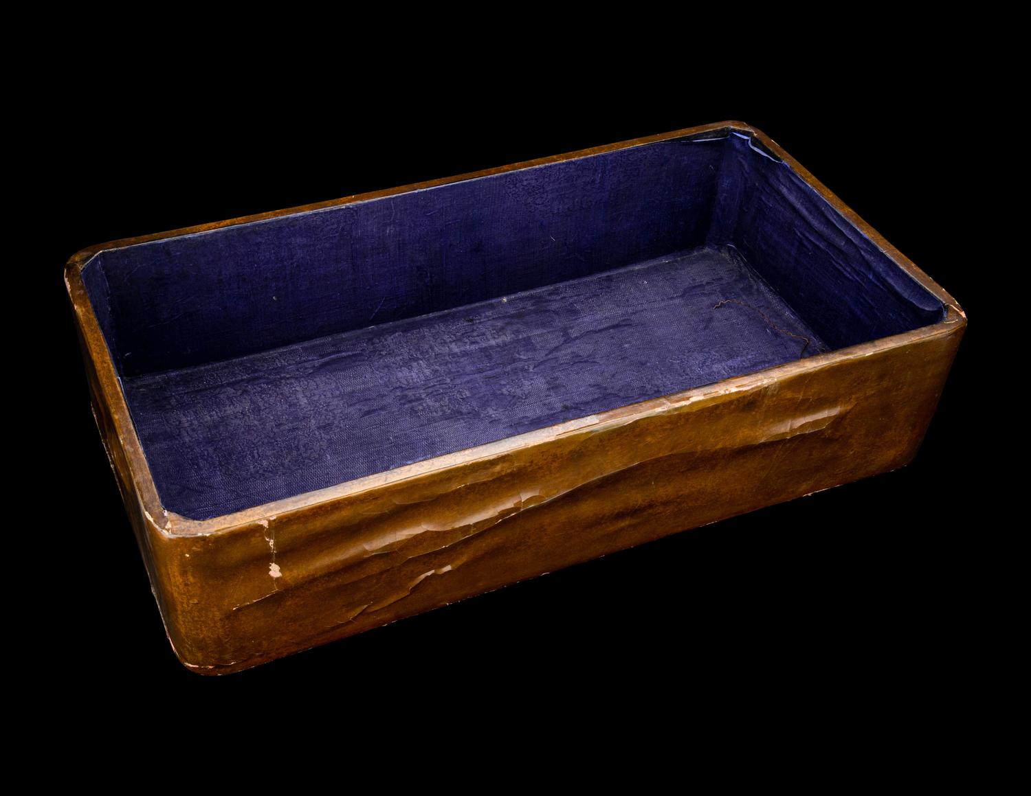 A Large and Fine Korean Mother-of-Pearl and Shagreen Inlaid Lacquered Box and Cover