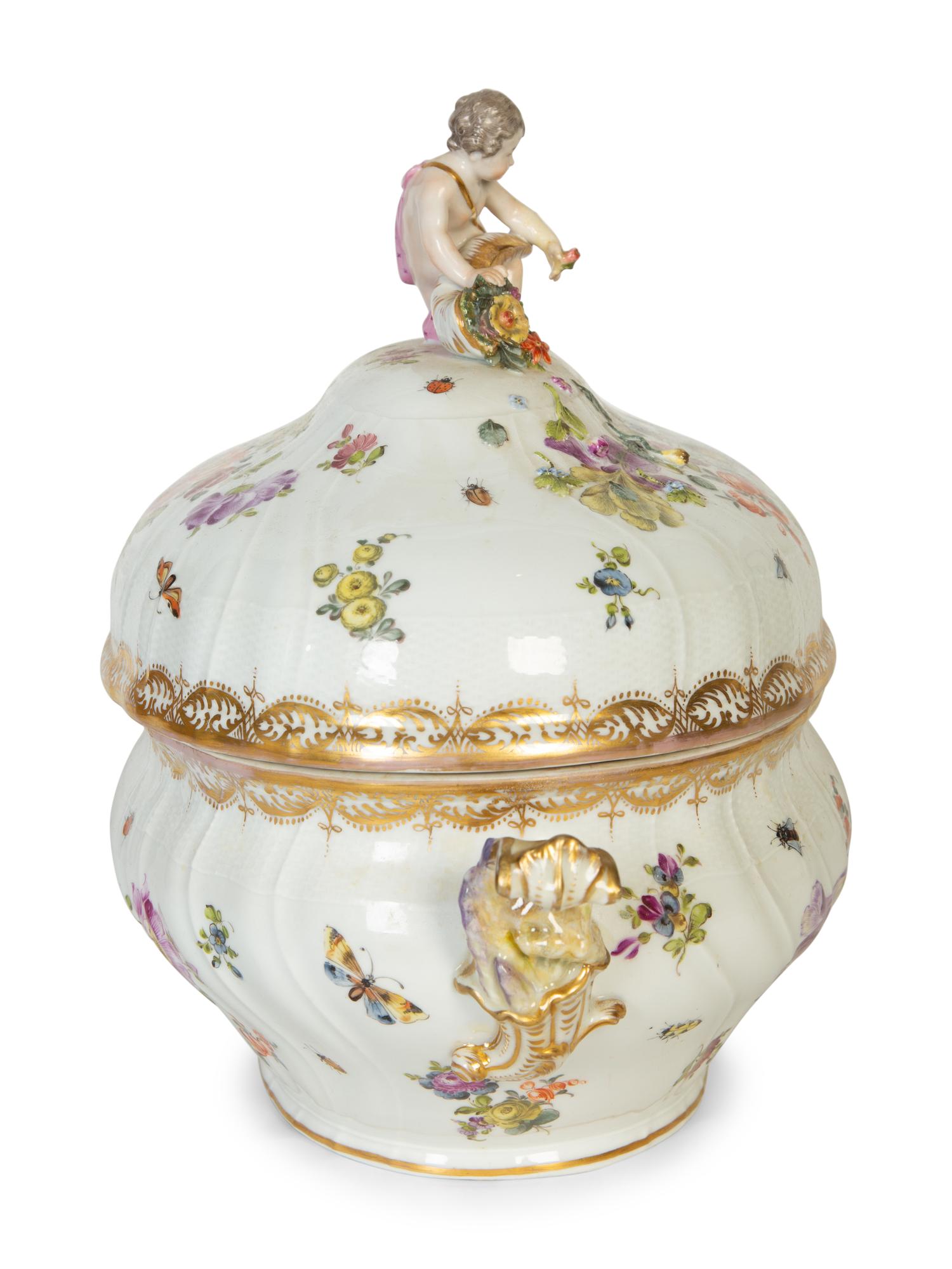 A Berlin (K.P.M.) Porcelain Covered Tureen