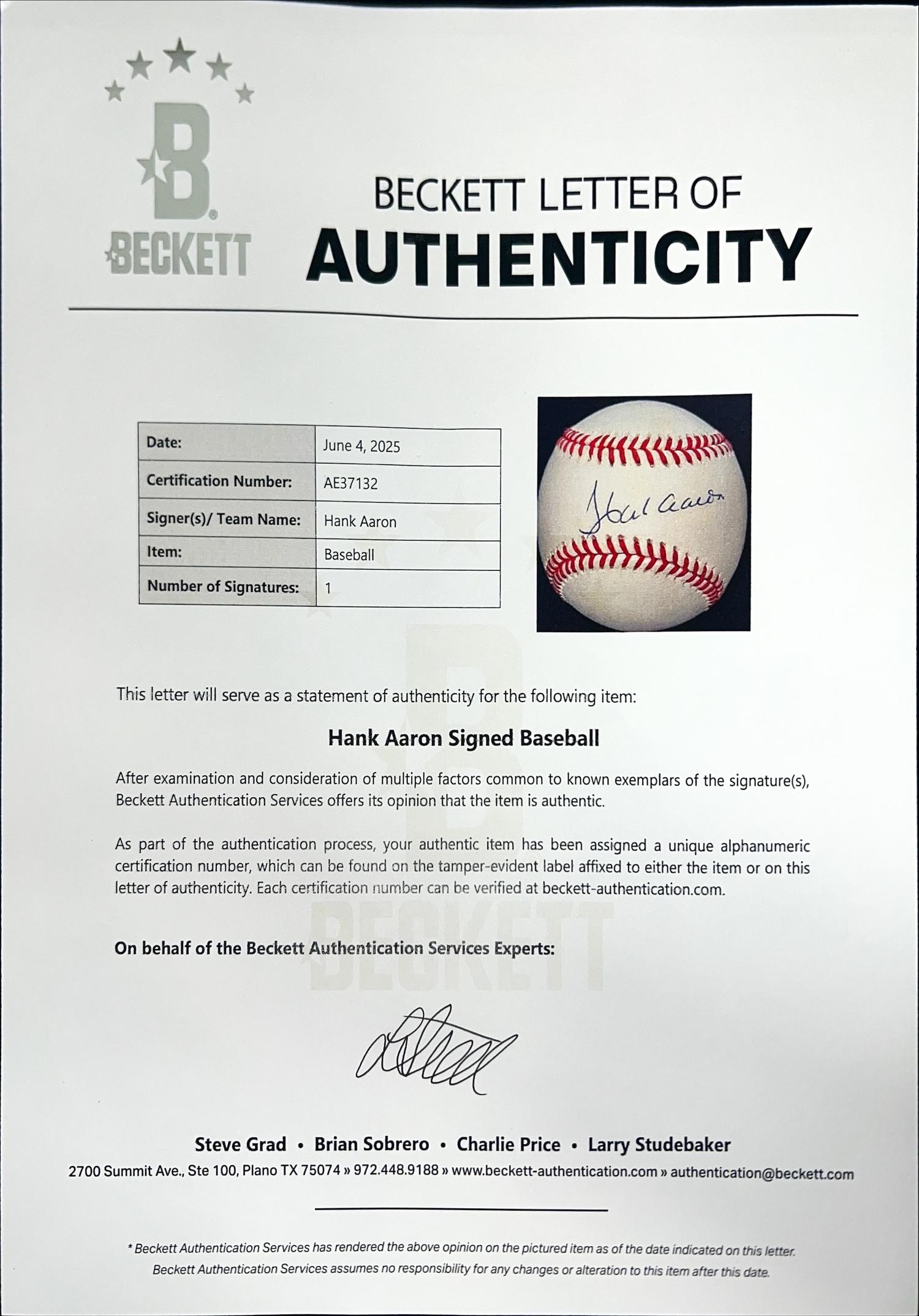 A Hank Aaron Single Signed Autograph Baseball (Beckett Authentication Services)