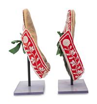 Huron Beaded Hide Moccasins