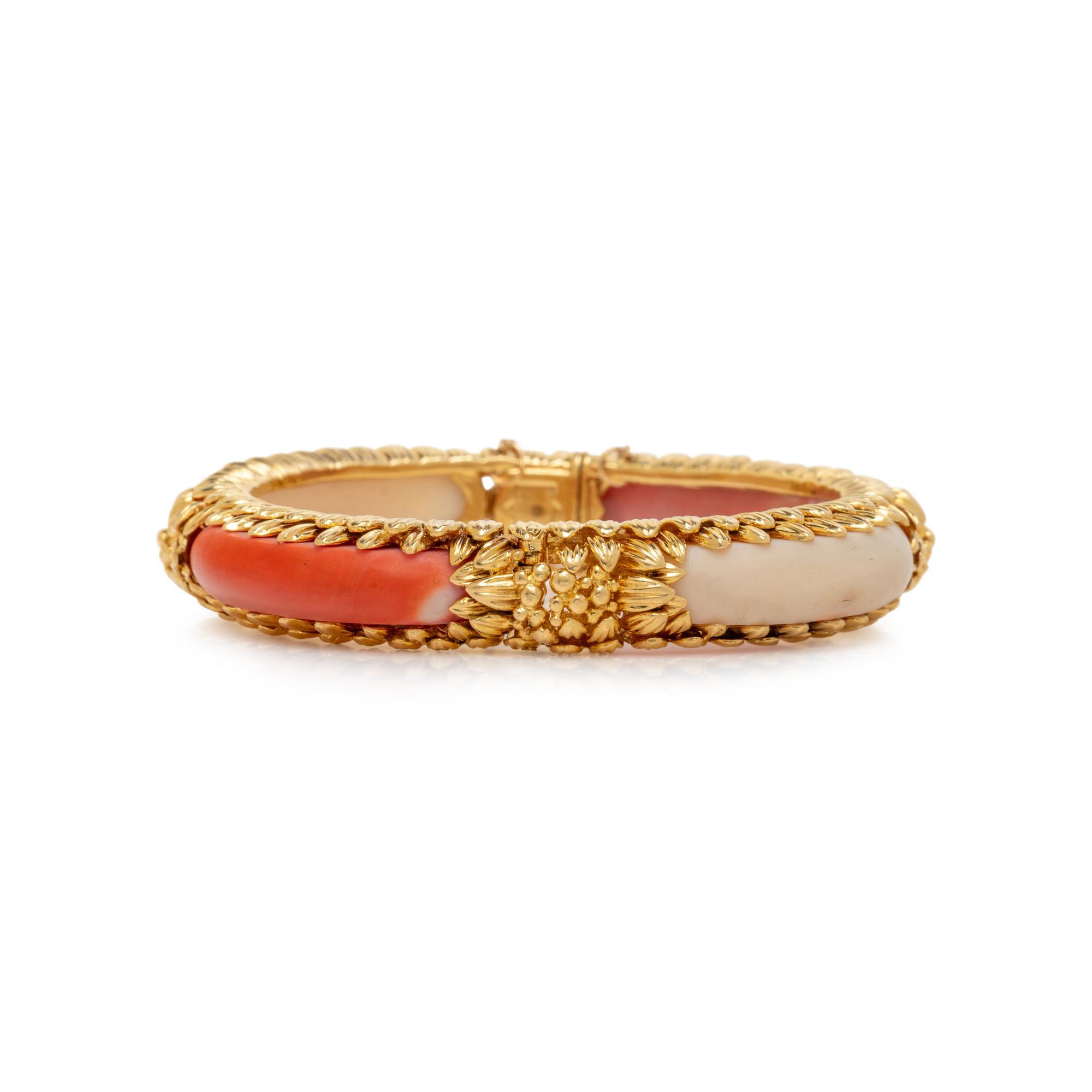 CORAL AND YELLOW GOLD BANGLE BRACELET
