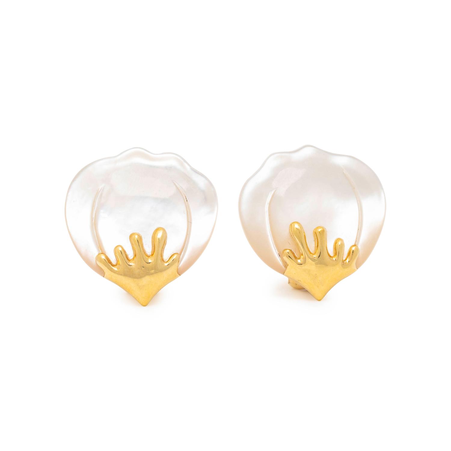 TIFFANY & CO., ANGELA CUMMINGS, YELLOW GOLD AND MOTHER-OF-PEARL PETAL EARCLIPS