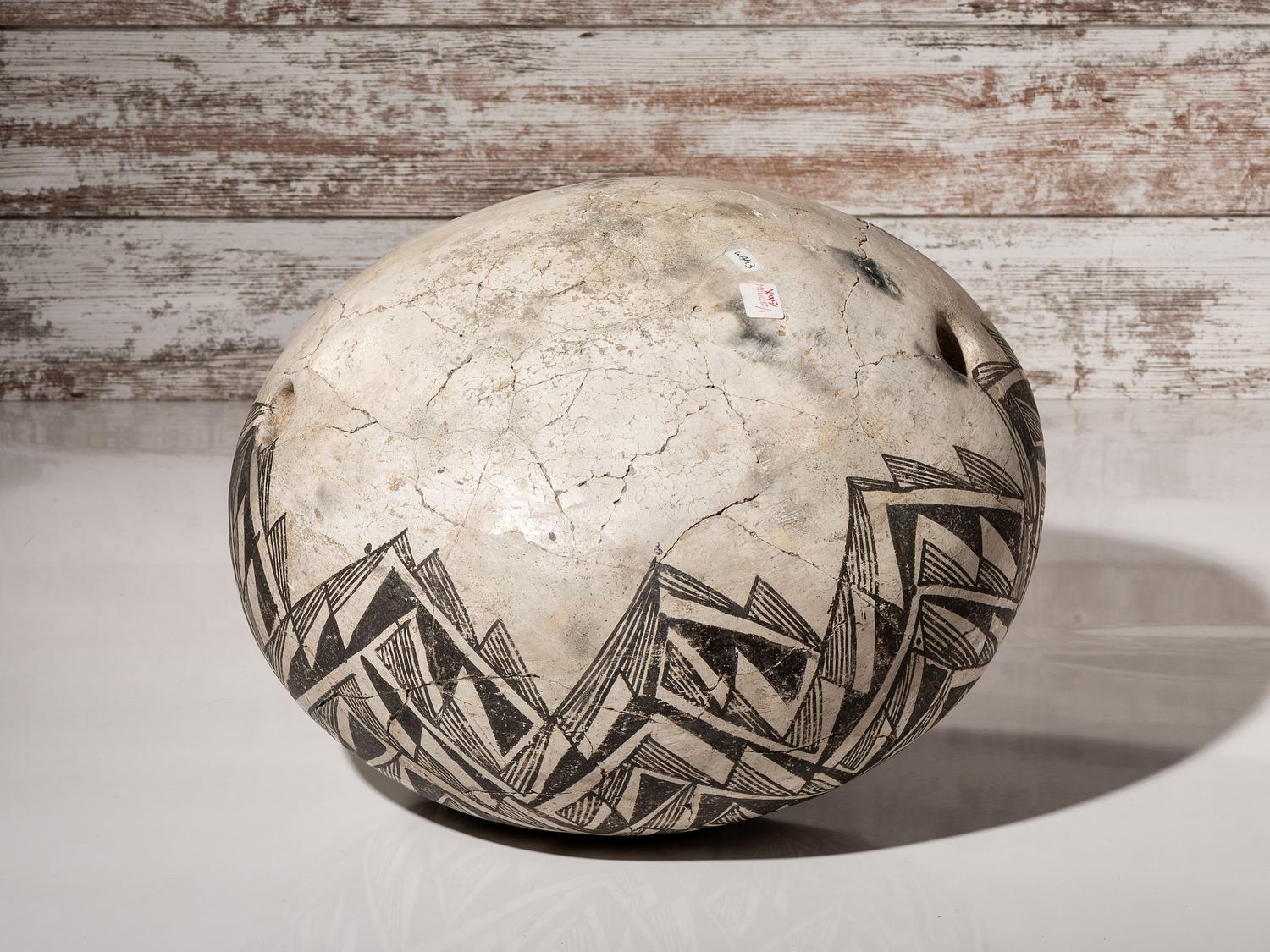 Ancestral Pueblo, Tularosa Pottery Olla