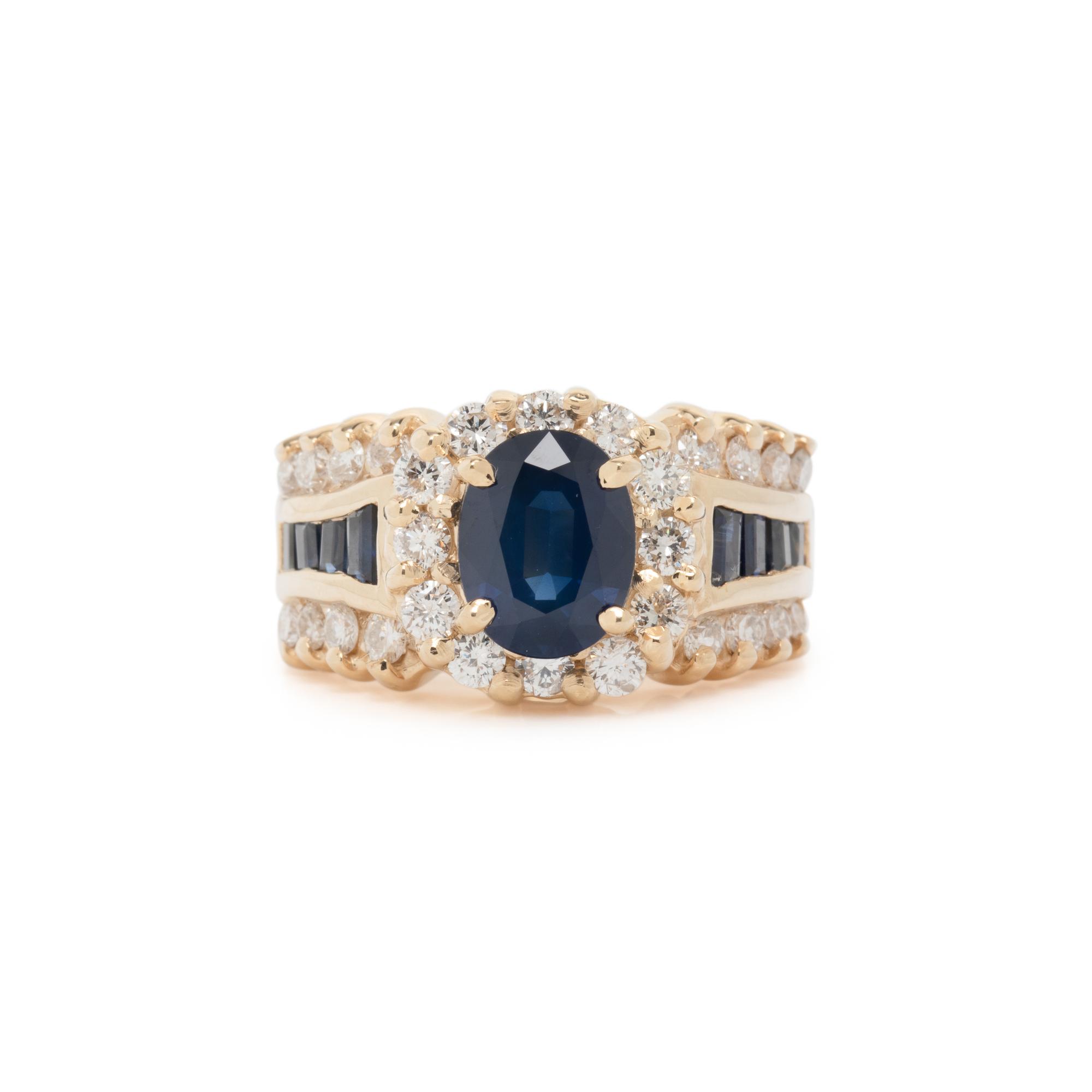 SAPPHIRE AND DIAMOND RING