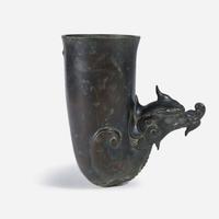 A patinated bronze rhyton-form fitting or wall vase 来通杯形铜器 18th/early 19th century ????????