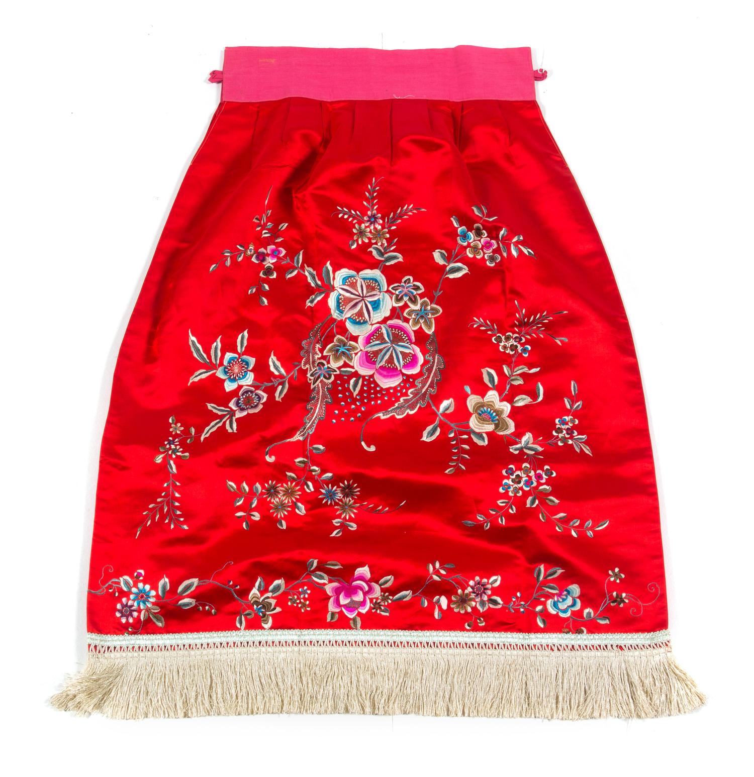 A Chinese Embroidered Silk Skirt — EARLY 20TH CENTURY