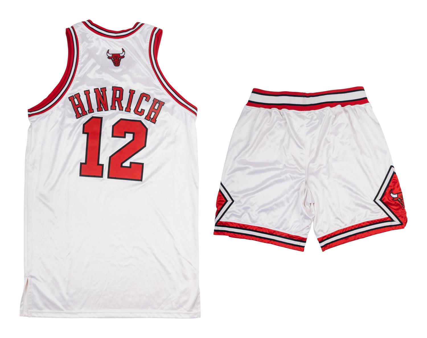 A Kirk Hinrich 2006-07 Game Used Chicago Bulls Full Uniform,