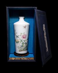 A Chinese Famille Rose Porcelain Vase