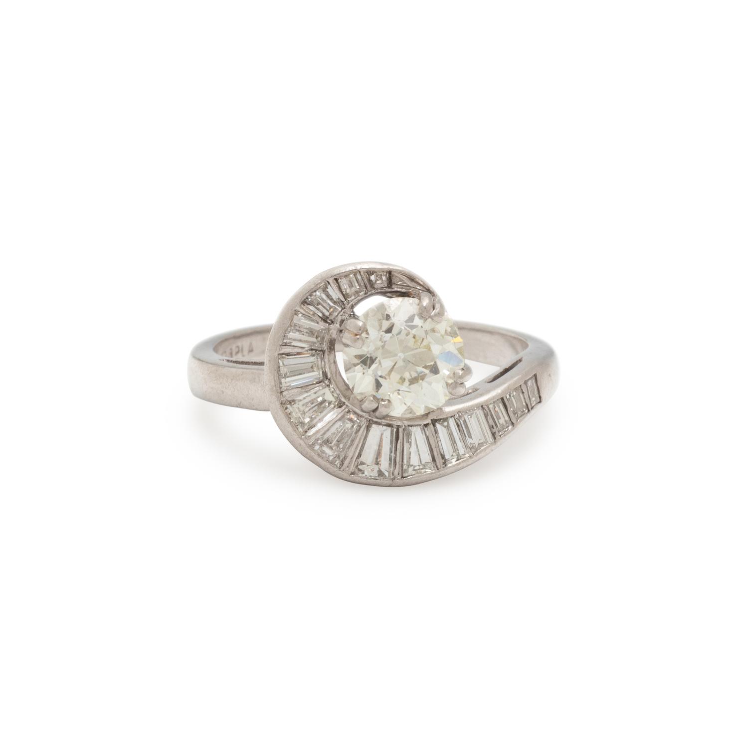 DIAMOND RING